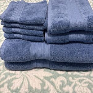 8 Piece Dkny Towel Set